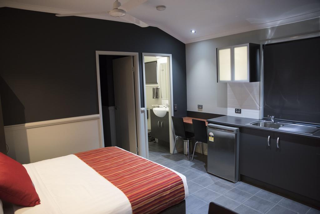 The Rocks Motel Σαρλβίλ Δωμάτιο φωτογραφία